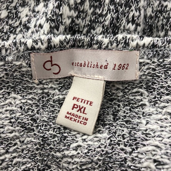 Gray & White Knitted Fringe Crew Neck Sweater - Picture 6 of 8